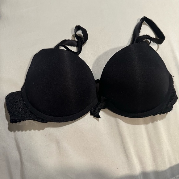 Victorias Secret Black Push Up Bra 32B - Picture 1 of 4